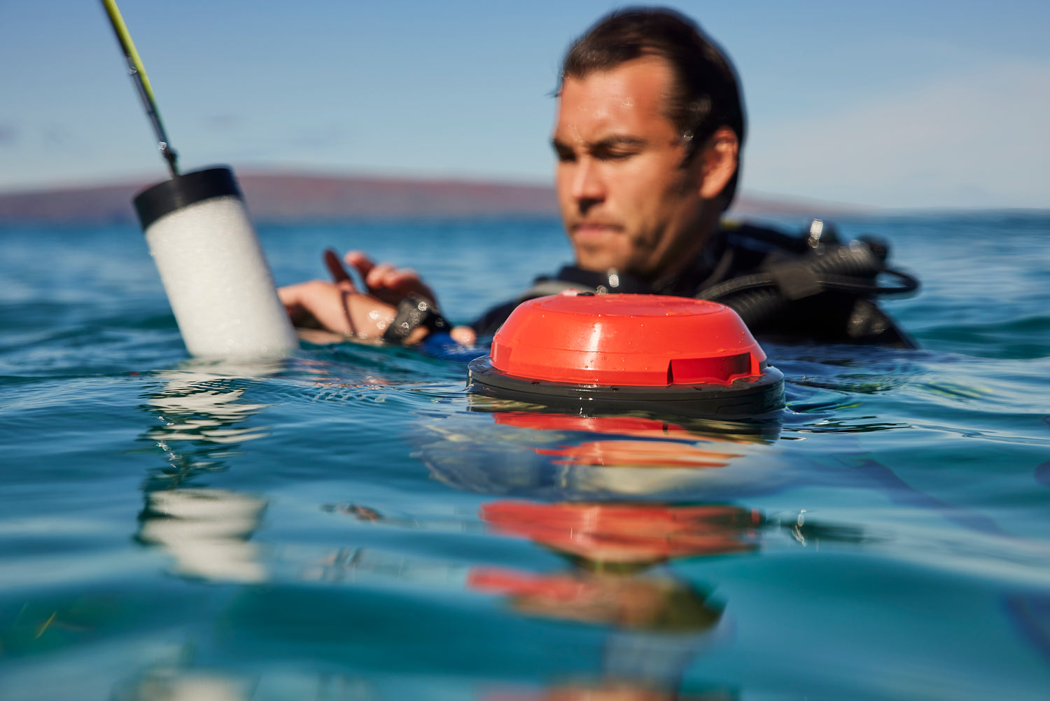 Garmin Descent™ S1 Buoy - Go Dive Tasmania